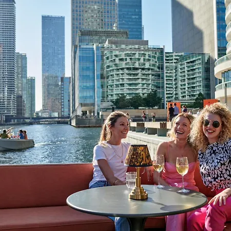 Stylish Canary Wharf Apt, Corporates And Tourists London Exterior photo